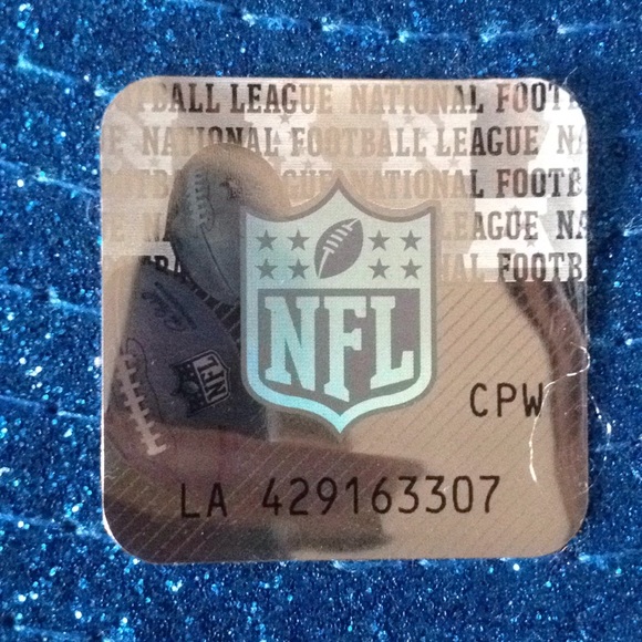 SOLD! BRAND NEW! Woman's New Era Titans Cap! - Picture 6 of 8